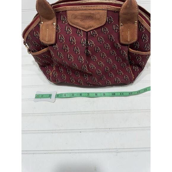 Authentic Dooney & Bourke Women's Red Gold Luxury Shoulder Bag - Picture 7 of 13
